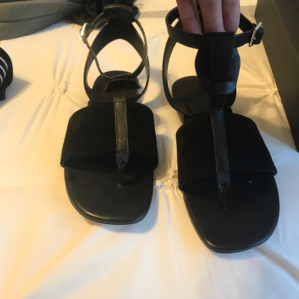 Sandal